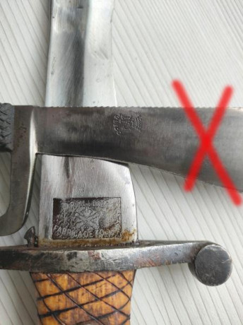 pongo en venta machete artillería 85,00 €, portes incluidos. 
Se encuentra en Bizkaia. 00