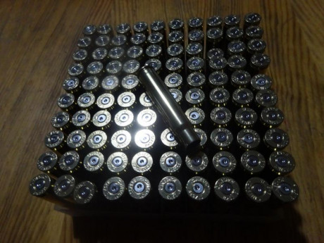 Muy buenas.
Vendidas las 101 vainas Cineshot by RWS del calibre 8X57 JS con 1 tiro, pulidas en tambor 01