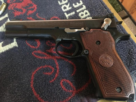 Buenas tardes, un amigo vende una Máster 52,  se encuentra en Zaragoza y el precio es REBAJADA 700€, le 01