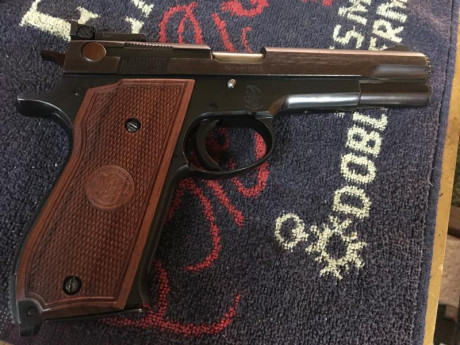 Buenas tardes, un amigo vende una Máster 52,  se encuentra en Zaragoza y el precio es REBAJADA 700€, le 00