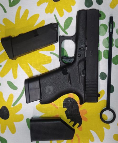 Pongo en venta de nuevo mi Glock 43.
410 euros gasto de envío a cargo del comprador.
El arma está en Guadalajara 02