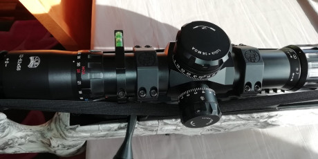 Vendo Visor IOR Valdada TERMINATOR 12-52x56 , con anillas o base de 40 mm Tier One de 20.6 Moas , muy 00