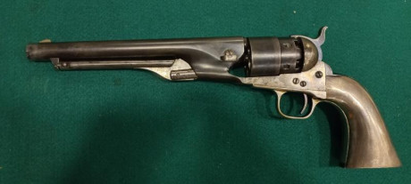 Este Colt 1860 es realmente muy atractivo.
Según el numero de serie fabricado en 1870, seria interesante 02