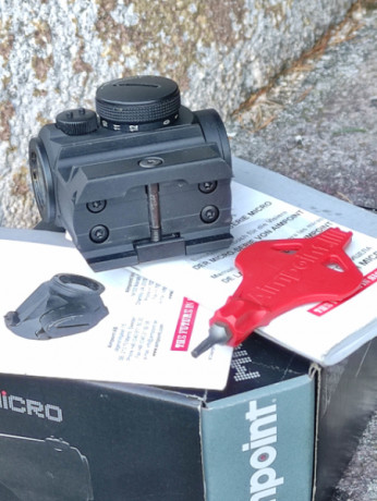 Se vende aimpoint micro H1, 4moa, en su embalaje original, funcionamiento perfecto, se encuentra en Valencia. 01
