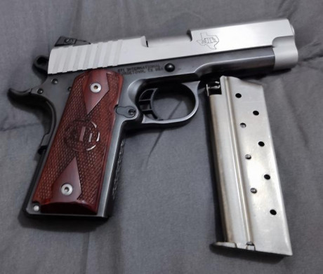 Vendo pistola 9 mm sti guardian 5 pulgadas preciosa y precisa, apenas usada.
Precio 800 euros
Lugar :Cullera 01