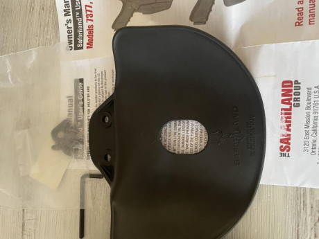 V E N D I D A Fuera del foro.
Se vende funda Safariland 7377  más la pala safariland que hace fácil el 10