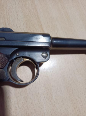 Buenos dias.

Tengo una pistola LUGER P08 y me gustaría conocer un poco de su posible historia y veo que 112