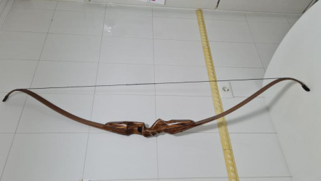 Arco recurvador Border Black Douglas, desmontable, cuerpo fabricado en Shedua y Bubinga con insercciones 02
