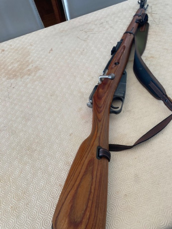 Buenos días
Pongo a la venta una carabina Mosin Nagant M44.
Comentar sobre esta carabina que el cerrojo 02