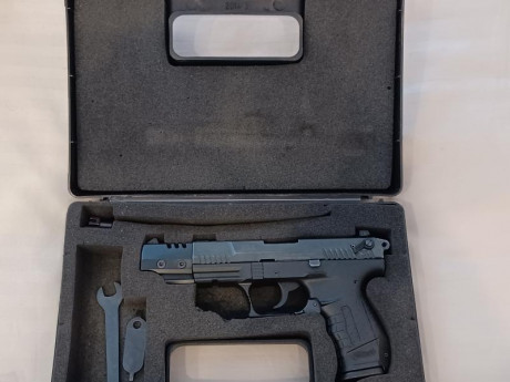 Vendo Walther P22 22lr en buen estado, en su estuche original con los accesorios de desmontaje y regulación. 02