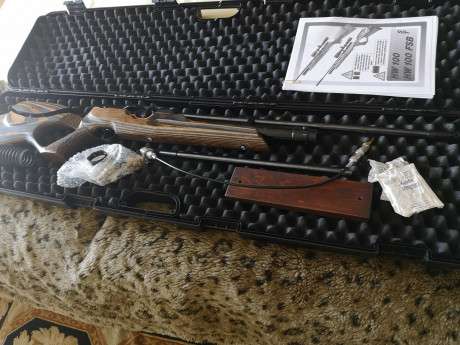 Vendo carabina Weihrauch HW100 T 4.5, alemana de calidad superior y extraordinaria precisión (es un bisturí).Se 141