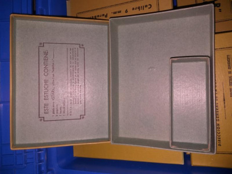 Buenas tardes, pongo a la venta cajas originales de cartón para la pistola STAR modelo BM de la Guardia 01