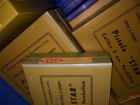 Buenas tardes, pongo a la venta cajas originales de cartón para la pistola STAR modelo BM de la Guardia 10
