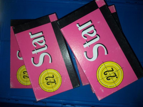Buenas tardes, pongo a la venta cajas originales de cartón para pistola STAR calibre 22.
El precio por 00