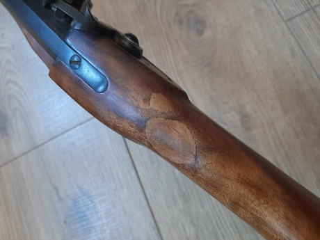 Buenas a todos,
Pongo a la venta este rifle Kentuky de la marca PEDERSOLI, calibre 50 y sistema de chispa. 02