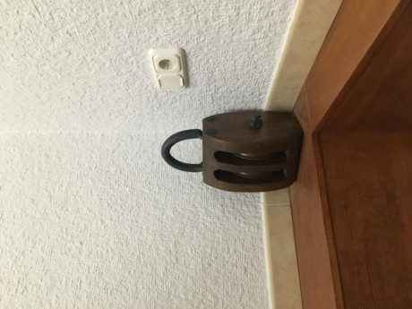 Vendo Polea de Madera y Acero.
Perfecto estado de conservación.
Barniz a muñequilla.
Muy antigua de Barco 01