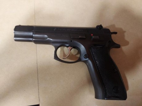 Buenos días pongo a la venta estas armas para descargar un poco el armero y para acometer un nuevo proyecto 00