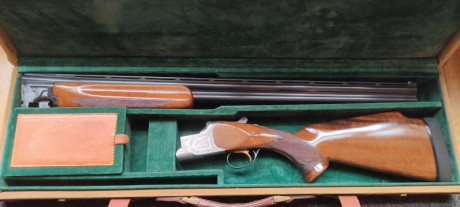 Oportunidad. Modelo 800 SW.
•	Calibre 12/70 expulsora
•	Selector de disparo
•	Cañón 76. Anima 18,4
•	Banda 00