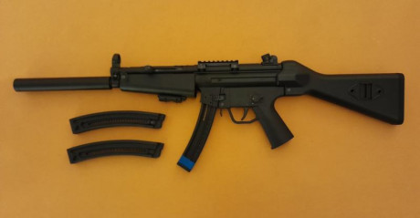 Vendo carabina réplica del subfusil HK MP5, sólo estrenada, fabricada por la GSG Alemana, por pasar a 02