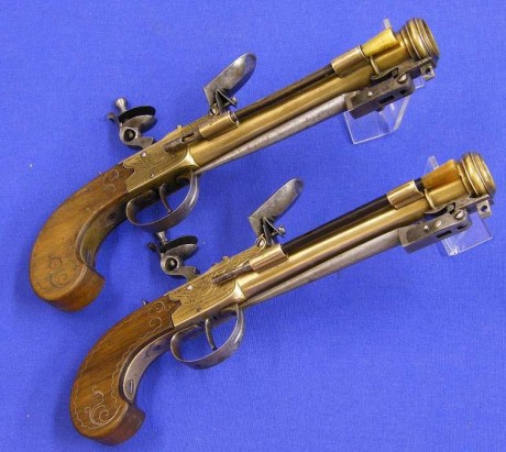 Voy a colocar unas fotos de un arma larga alemana de llave de mecha del siglo XVI. 50