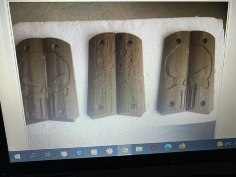 Cachas para 1911 se pueden hacer con diferentes colores y logos 
  Aclaro de momento tememos unos cuantos 150