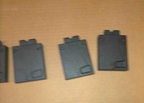 Hola,

Como digo en el anuncio, VENDO COLT AR-15 A2 cal .222 + kit conversión .22 ADCO.

El motivo de 20