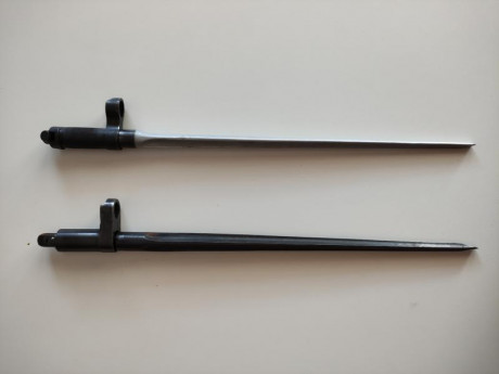  TODO VENDIDO  
-Bayoneta AK-47 mango con uso, fiador del cinturón roto
30€
-Bayoneta NVA AK47 muy buen 30