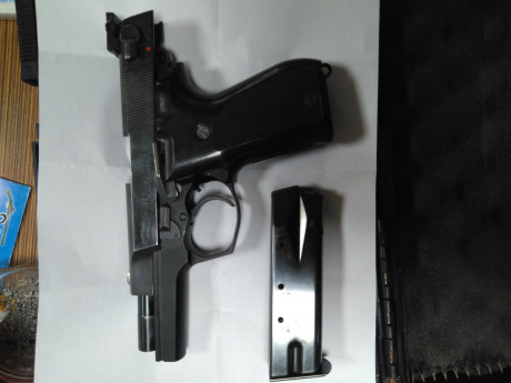 Oportunidad, para los amantes de armas clásicas de diseño avanzado y fiabilidad contrastada. Walther P88 02