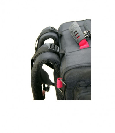 Vendo mochila para tiro, muy poco uso con su carro    ..200€ Más portes 01