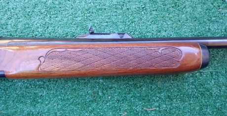 Hola a todos,
Pongo a la venta un rifle semiautomático Remington model 742 Woodmaster en calibre 30-06.
El 12