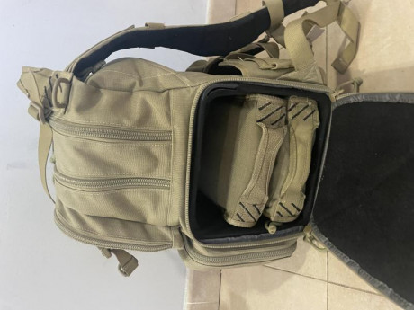 Vendo mochila de tiro marca G.P.S de fabricación americana su precio nueva en espana es de 290 con portes 00