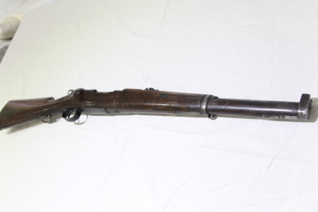 Vendo tercerola Mauser 7 mm. Madera por restaurar, lijar y darle el acabado que se quiera, aceite de linaza 01