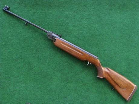 Buenas, pues lo dicho, si algún compañero tiene una culata de estas olvidada en un armario me interesaría. 00