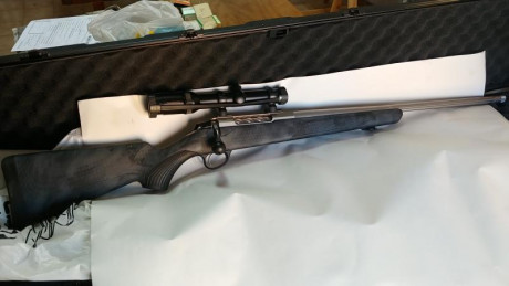 Un compañero pone a la venta este precioso rifle.
 Esta nuevo. 
 Solo se ha disparado para ponerlo a tiro. 00