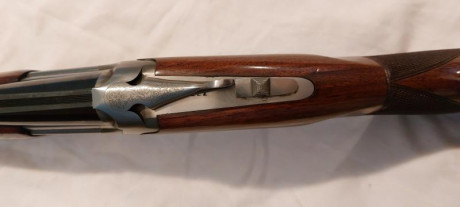 Vendo escopeta Browning 525 Sporting, 76 ctms.de cañon, banda ancha de tiro, 5 chokes interiores Invector 60