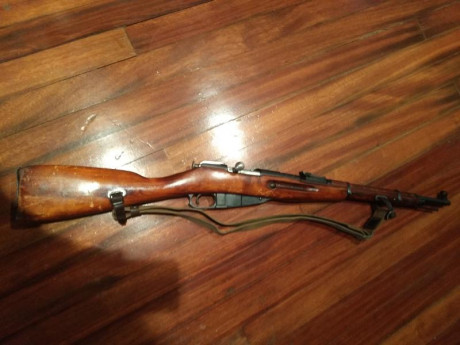 Hola

Vendo Mosin Nagant M38, la carabina derivada del fusil 91/30, en el mismo calibre 7,62 x 54R
La 02