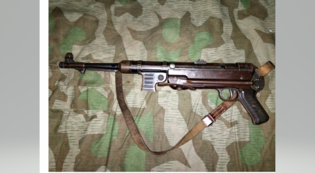 Hola, pongo a la venta un MP40 Inutilizacion Nominal Certificado de la Guardia Civil a mi nombre 
con 01