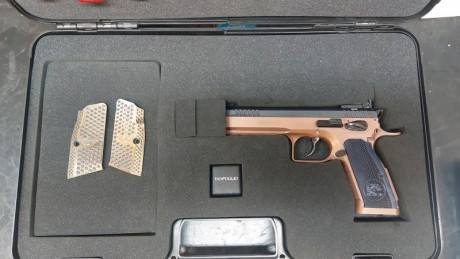 Vendo por cambiar de pistola mi Tanfoglio Stock III EXTREME. Segundo dueño. Revisada,afinada y recambios 10