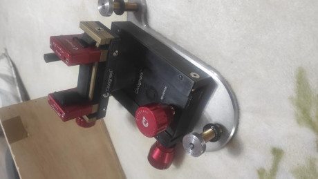 Cicognani Reverse , el mando rojo de subir y bajar está bloqueado o desenroscado, nosé que le pasa, con 00