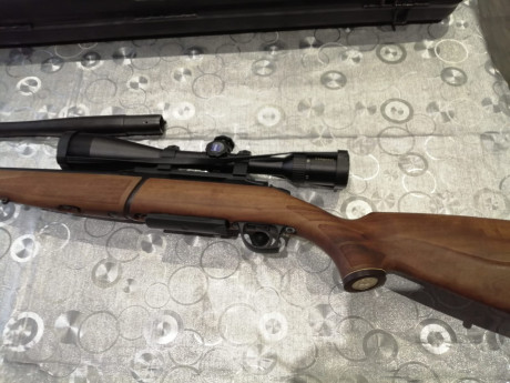 Hola a todos, por falta de uso vendo rifle + cañon adicional Bergara bx11.
El principal es del 308 és 22