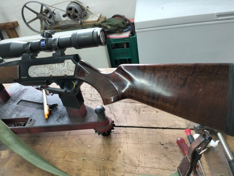 vendo Bar zenith en 7 mmrmg , rifle con poco uso , lleva monturas apell originales y visor Zeiss 1,5-6x42 10