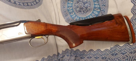 Pongo a la venta escopeta plato marca browning gti  trap con chokes  2 y 1 estrella fijos.p.culata regulable 10