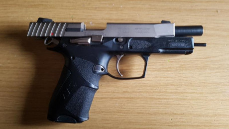   Hola compañeros, pongo en venta una "exclusiva" y poco vista Pistola ZVS P-21 Exclusive, calibre 10