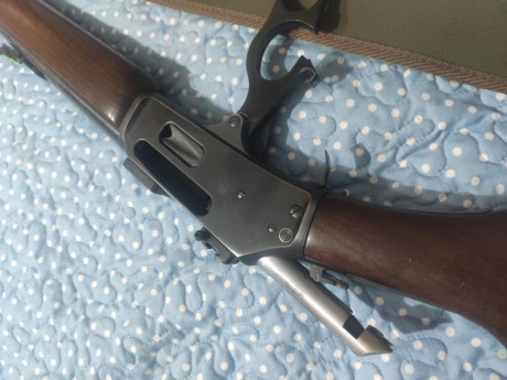 Muy buenas señores.
Pongo a la venta mi Marlin 444ss con micro estriado.
El rifle está en perfecto estado 02