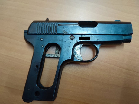 Buenas, me ha preguntado un compañero a ver si sacaba algo de informacion de esta pistolilla del 7,62 30