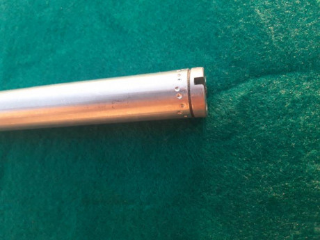 Se vende kickstop para blaser R 93 y k 95. Es el sistema de blaser para disminuir el retroceso. 
Se vende 00