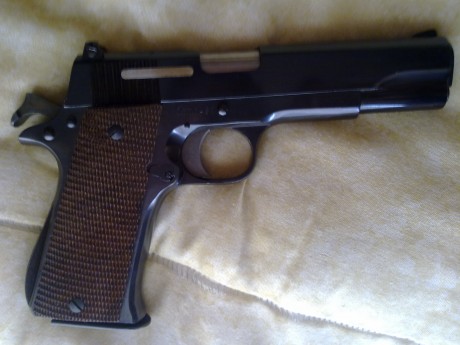 Hola,he abierto este hilo para que todos aquellos que tengais armas Españolas,podais lucirlas aqui con 81
