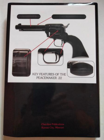 Hola, 
Voy a poner a la venta varios libros sobre armas COLT , empiezo con uno sobre los revolver tipo 01
