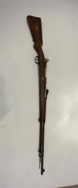Vendo Mauser k98 centenario. cal 8x57
En 1998 coincidiendo con el centenario del mauser k98 , Mauser fabrico 02