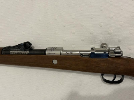 Vendo Mauser k98 centenario. cal 8x57
En 1998 coincidiendo con el centenario del mauser k98 , Mauser fabrico 01